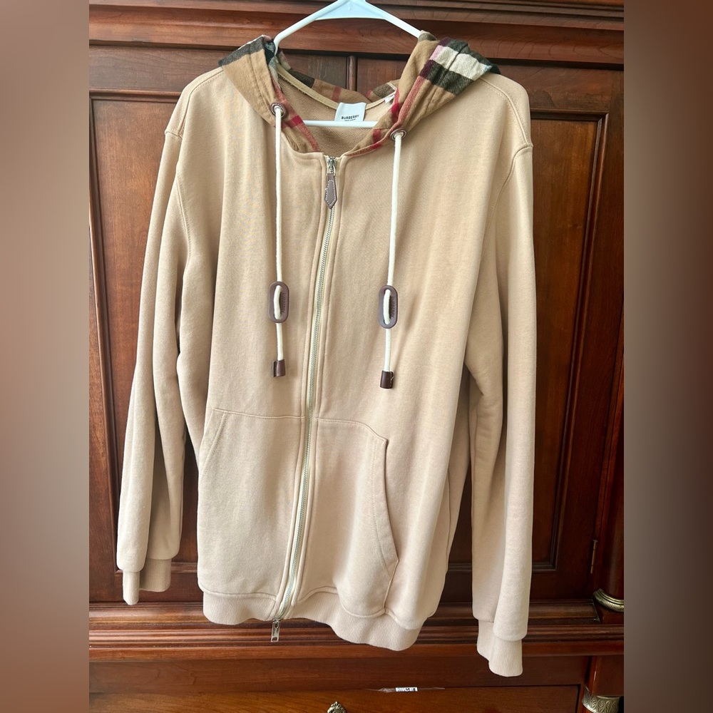 Burberry Camel Hoodie with Checkered Detail XL Like New